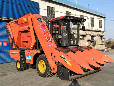 收割機(jī)割臺