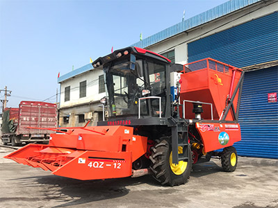 玉米機(jī)割臺